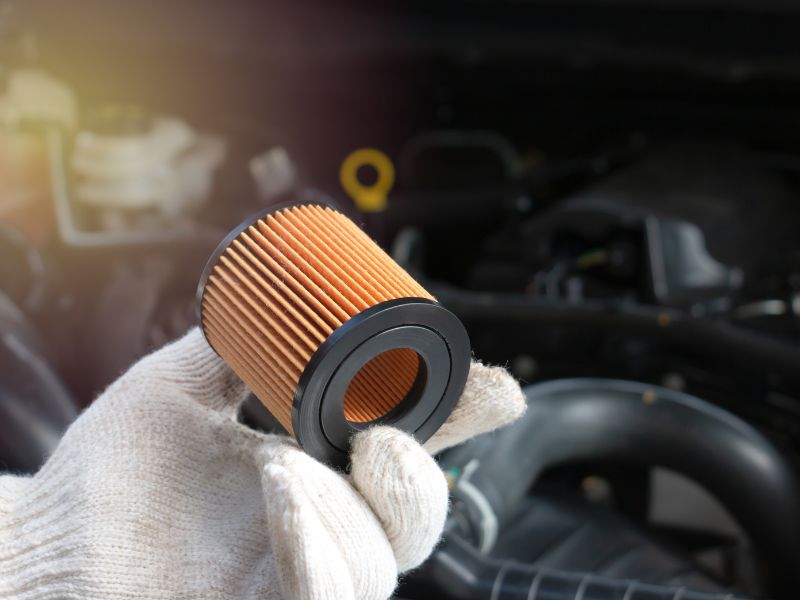 Hướng dẫn bảo dưỡng phần nhiên liệu ô tô giúp tiết kiệm chi phí 1 Thay lọc định kỳ giúp xe vận hàng trơn tru, đỡ hao nhiều nhiên liệu