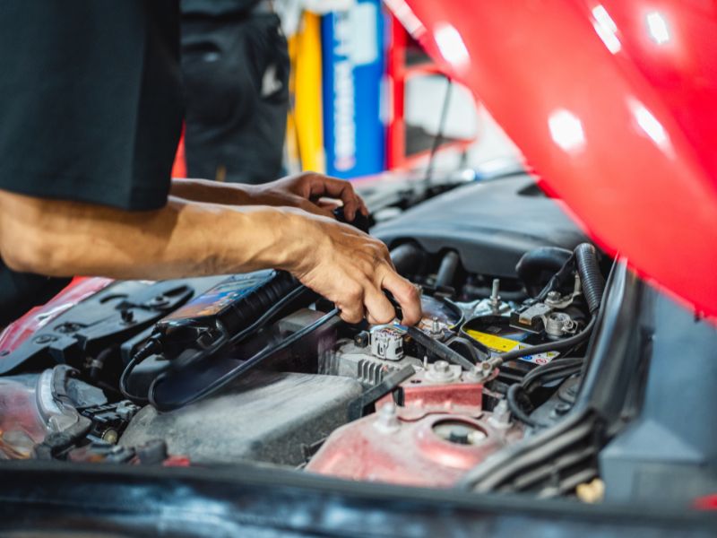 Đại tu hộp số: Thời điểm cần làm và chi phí mới nhất 2026 3 Bảo dưỡng hộp số thường xuyên giúp xe chạy êm, bền máy