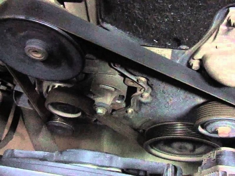 Hệ thống truyền động: dây curoa và bi tỳ