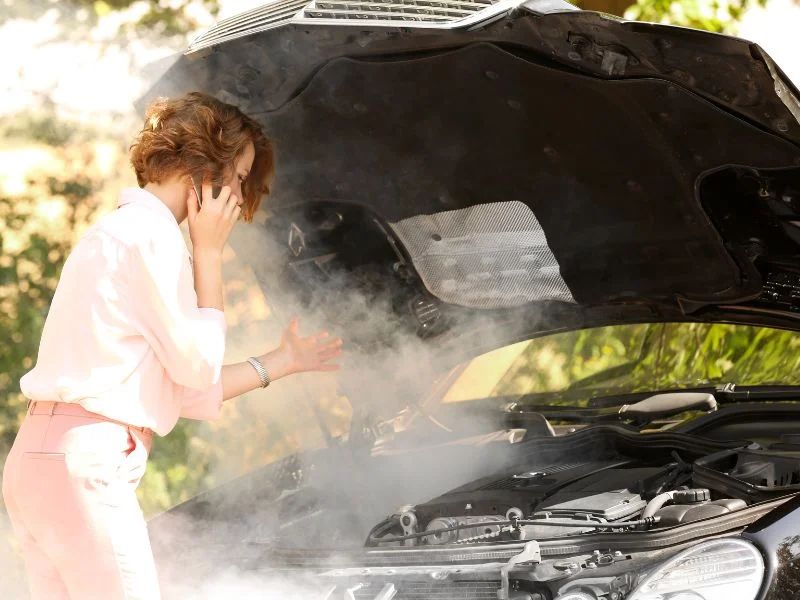 Xe bị sôi nước làm mát - 10 Nguyên nhân, dấu hiệu và cách xử lý 8 Hướng dẫn xử lý khi xe ô tô bị sôi nước làm mát