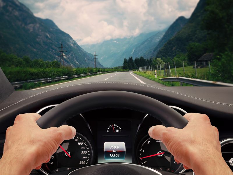 Lỗi thước lái ô tô: Dấu hiệu, khắc phục và phí thay 2026 1 Khi xe vào cua xe phát ra tiếng lạch cạch phát ra ở gầm trước