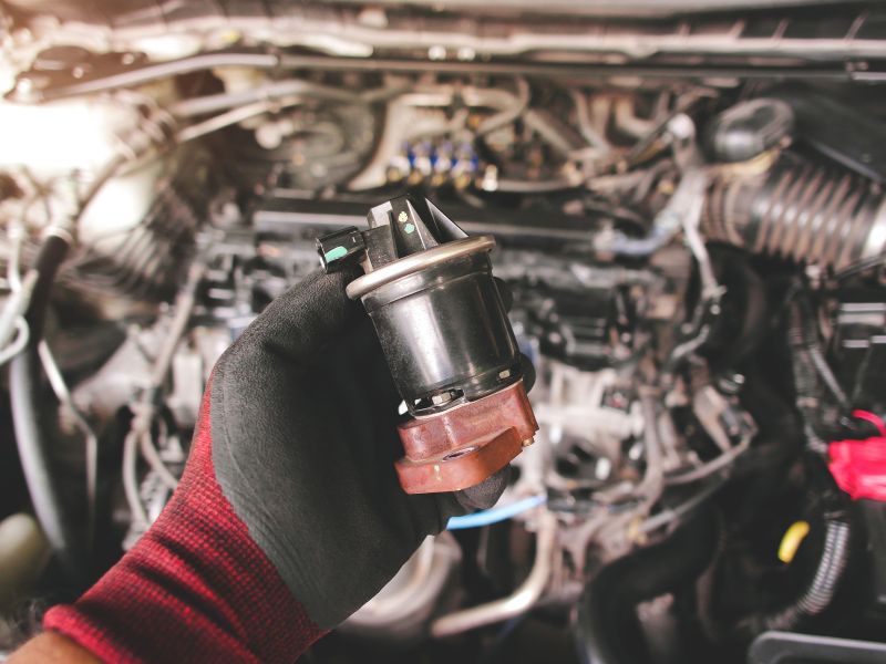 Dấu hiệu, nguyên nhân giảm xóc bục bóng hơi & cách xử lý 5 Lỗi van xả khiến áp suất không ổn định, gây giảm hiệu suất hoạt động