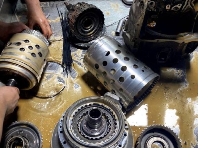 Nhớt xe bị vô nước