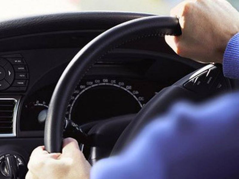 Báo lỗi chấm than trên ô tô: Nguyên nhân & cách xử lý nhanh 7 Tắt máy và khởi động lại hệ thống trên xe ô tô