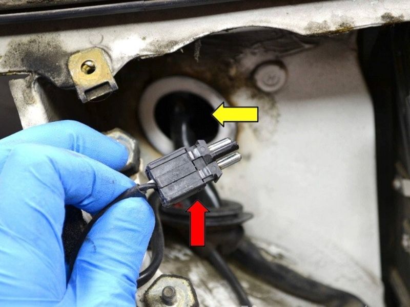 Điều hòa nổ lúc đầu chưa mát ngay: Nguyên nhân và giải pháp 4 Cảm biến nhiệt độ hoặc cảm biến giàn lạnh lỗi