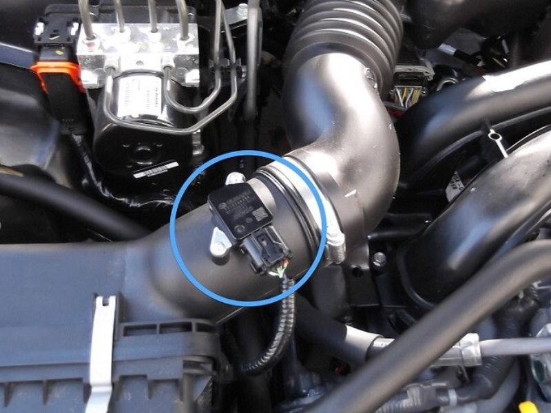 Cảm biến bướm ga hoặc cảm biến lưu lượng gió (MAF) lỗi