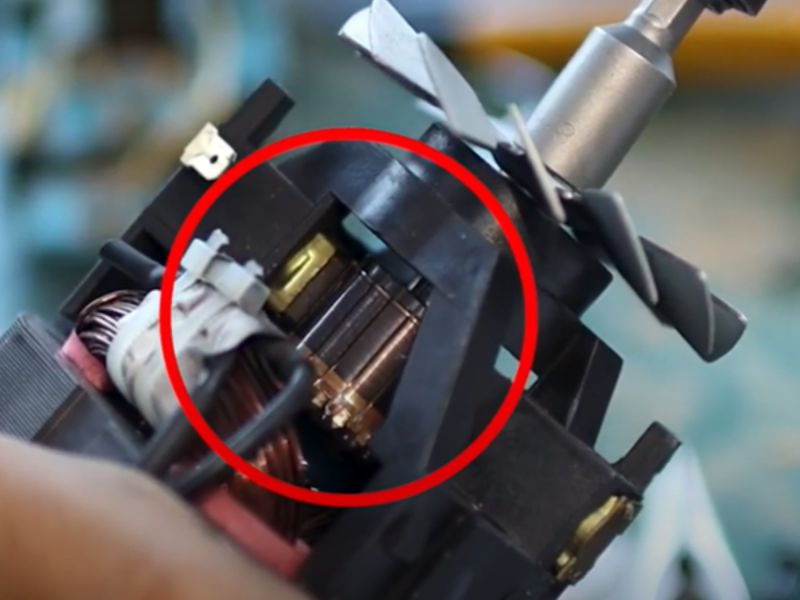 Chổi than trong mô-tơ ô tô bị mòn