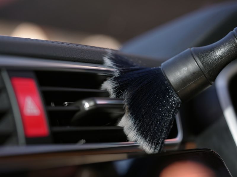 7 Nguyên nhân xe bị sôi két nước và cách khắc phục đơn giản 6 Điều hòa ô tô làm mát yếu, lạnh không sâu