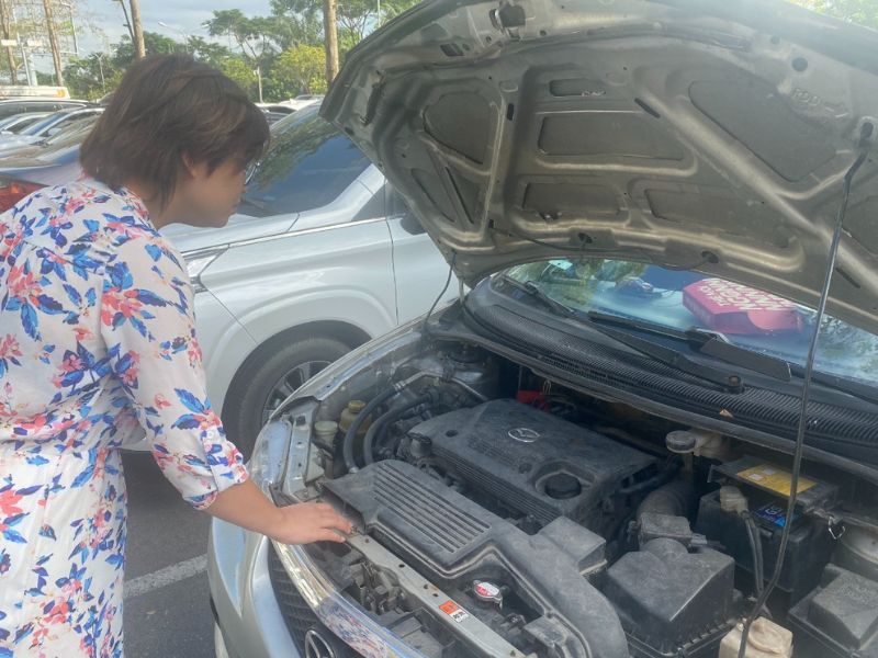 Động cơ bị giật hoặc chết máy khi đang chạy