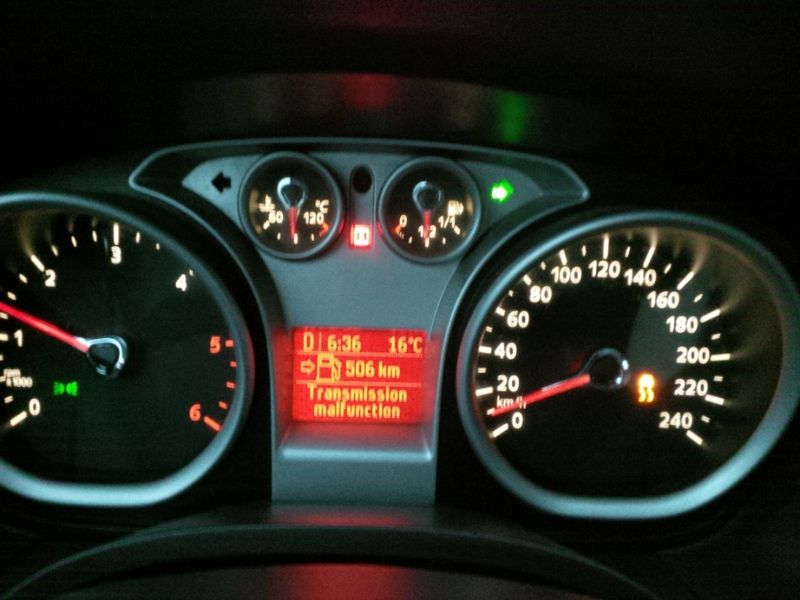 kiểm tra mã lỗi liên quan đến TCU, cảm biến vị trí số, lỗi “Transmission Malfunction”