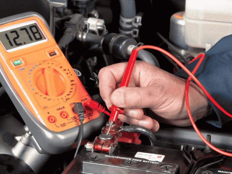 Kiểm tra và đánh giá tình trạng ắc quy