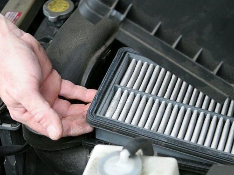 Lọc gió ô tô bị bẩn