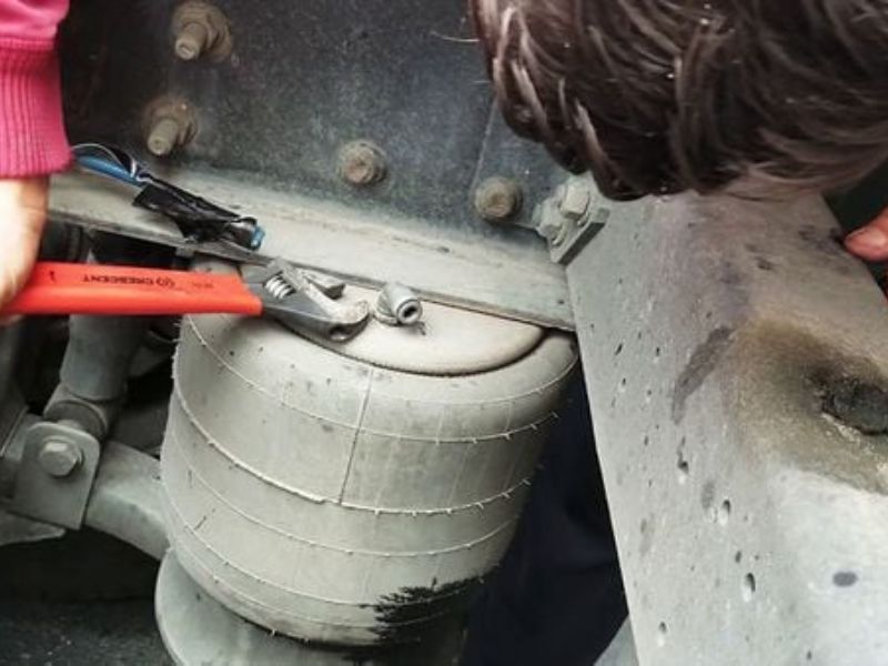 Lưu ý quan trọng khi kiểm tra bóng hơi