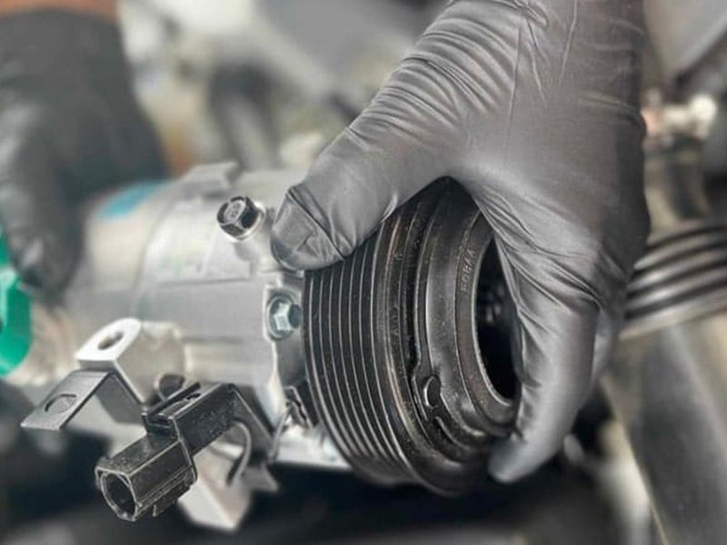 Điều hòa ô tô có mùi khét: Nguyên nhân phổ biến và cách xử lý 6 Mùi khét để lâu không xử lý có thể gây hỏng lốc điều hòa