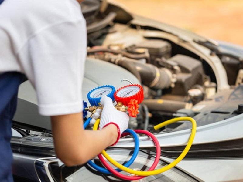 Thiếu gas hoặc rò rỉ gas điều hòa trên xe