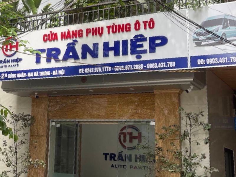 Cửa hàng phụ tùng ô tô Trần Hiệp