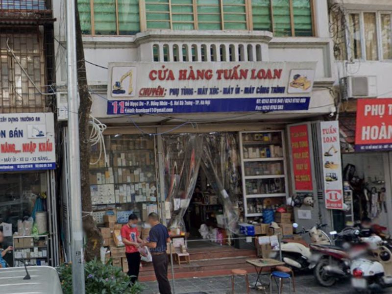 Cửa hàng phụ tùng ô tô Tuấn Loan