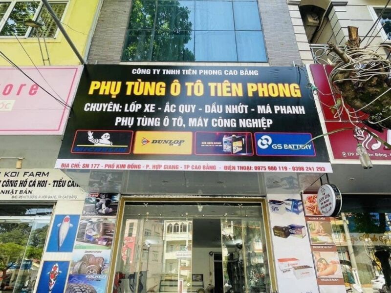 Cửa hàng phụ tùng, lốp ô tô Tiên Phong 