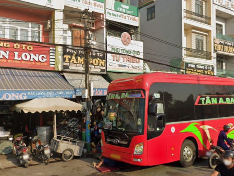 Cửa Hàng Phụ Tùng Ô Tô Tư Triều